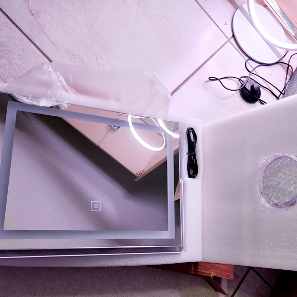 New 14" White LED DeskTop Vanity Mirror Set includes 15X Magnified Circle Mirror - Picture 10 of 13